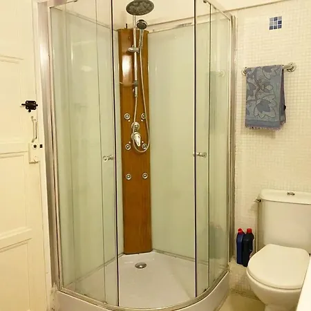 Beautiful Ac 2 Near Garibaldi Sleeps 5 Apartment