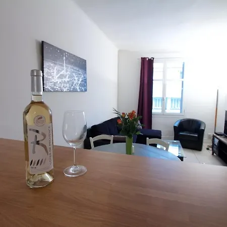 Apartment Beautiful Ac 2 Near Garibaldi Sleeps 5